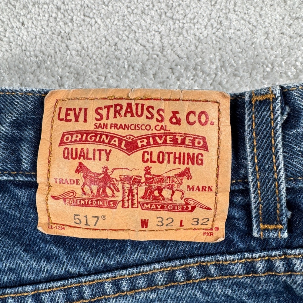 Levi's 517 Bootcut Jeans Mens 32x31 Blue Denim Classic Fit 5-Pocket Cotton Y2K - Picture 2 of 16
